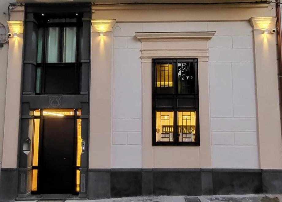 Archome Помпей Екстериор снимка
